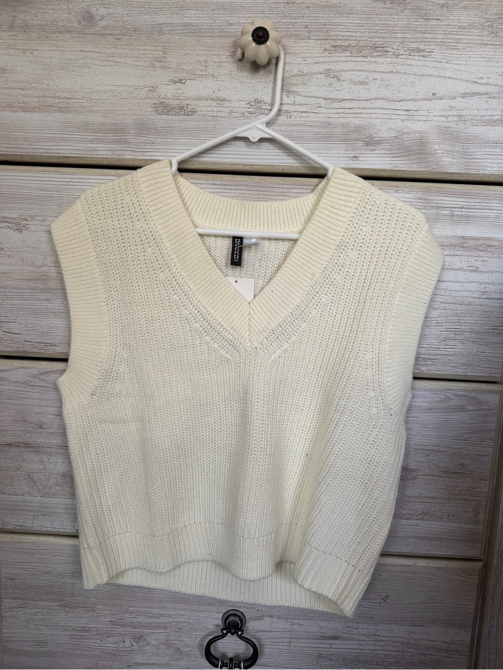H&M Divided Cream V-Neck Knit Sweater Vest